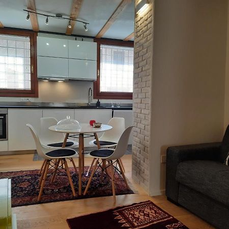 Mini Contra' Dei Servi - Vicenza Apartment Екстериор снимка