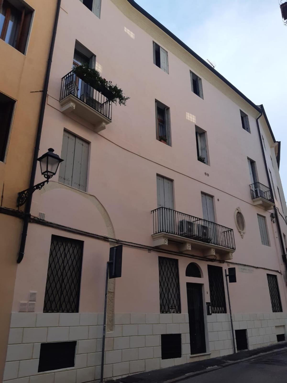 Mini Contra' Dei Servi - Vicenza Apartment Екстериор снимка